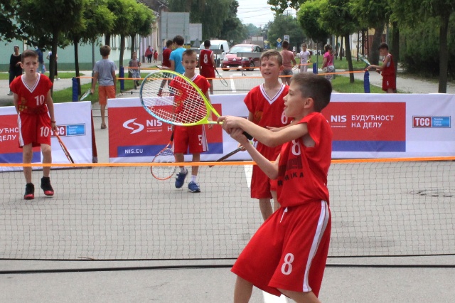 NIS otvorena škola tenisa 2018 u Novom Bečeju